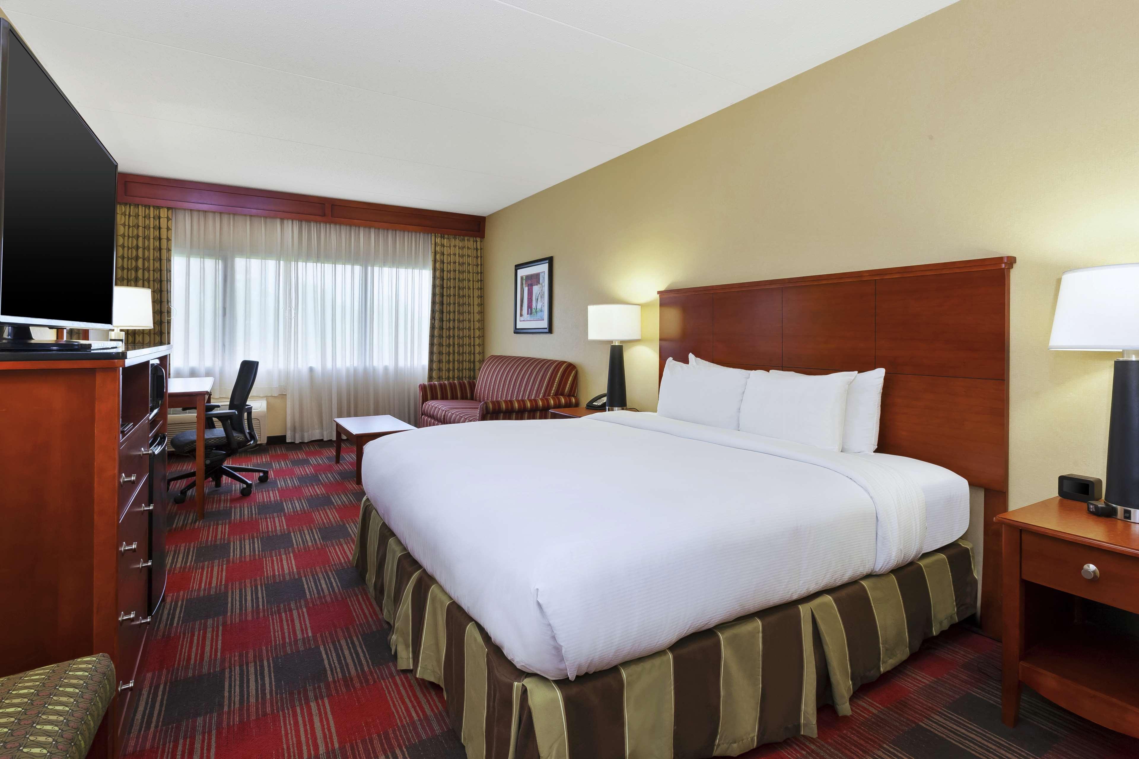 Doubletree By Hilton Holland Hotell Eksteriør bilde