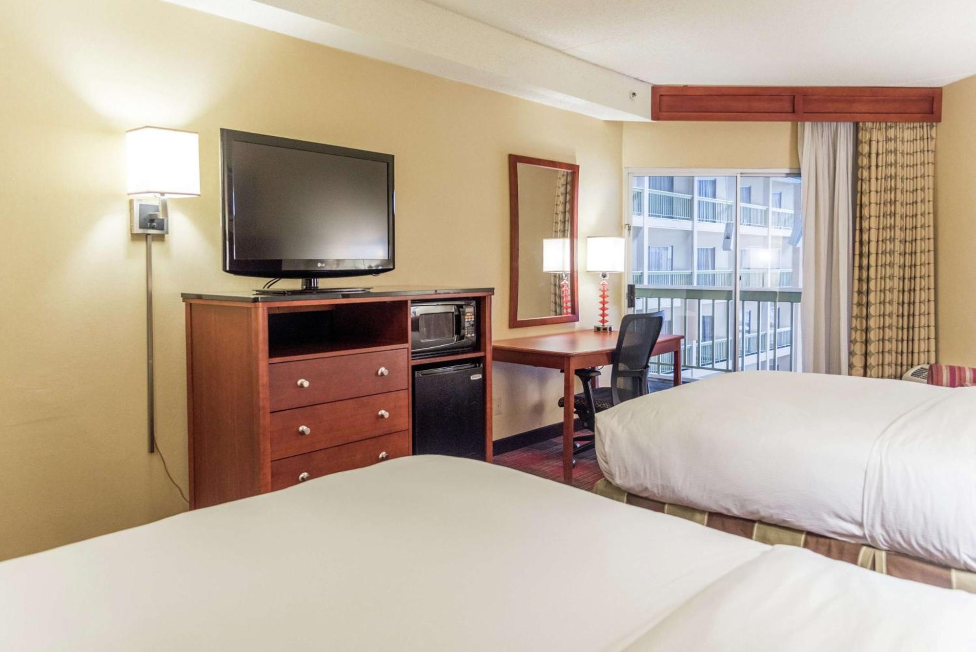 Doubletree By Hilton Holland Hotell Eksteriør bilde