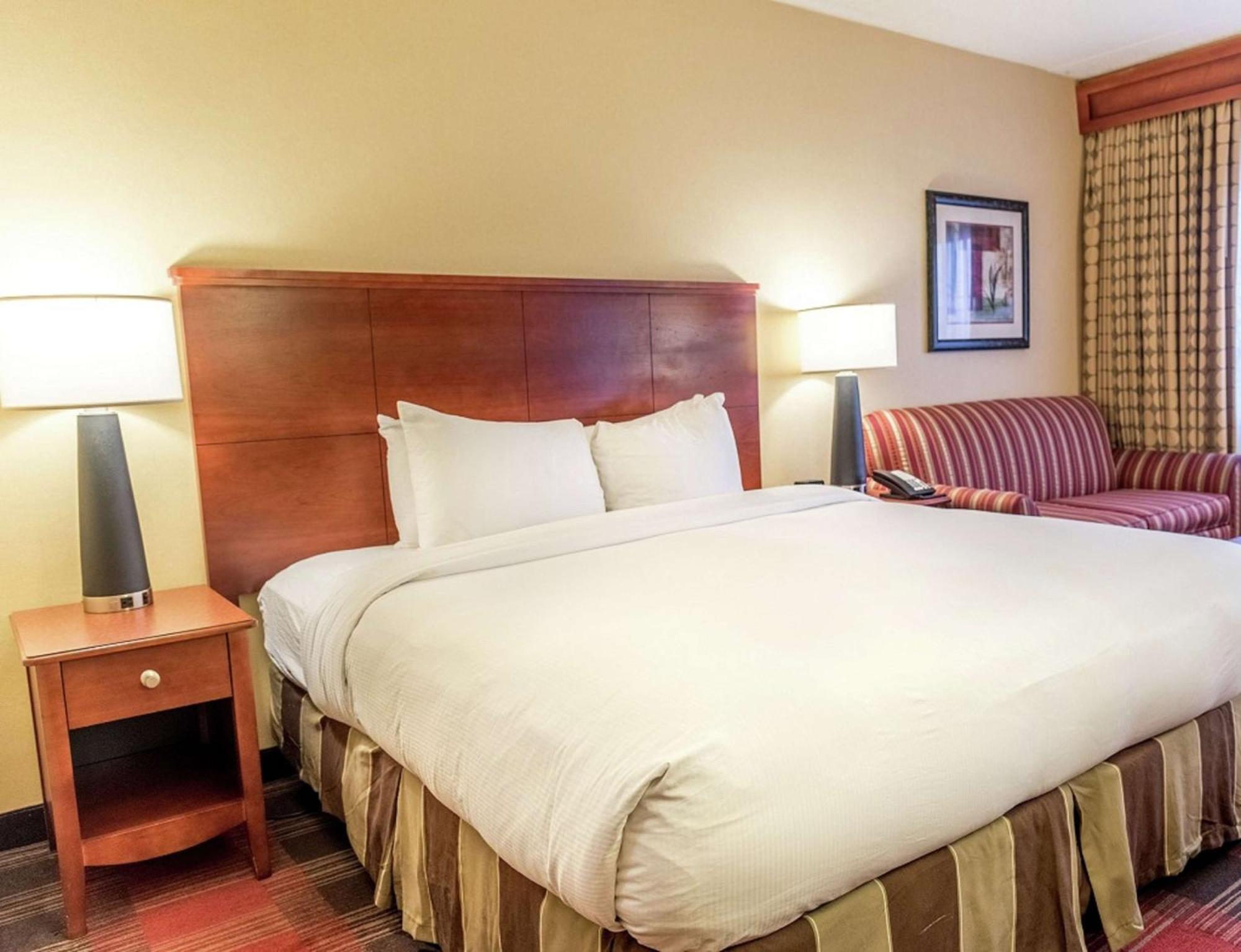 Doubletree By Hilton Holland Hotell Eksteriør bilde