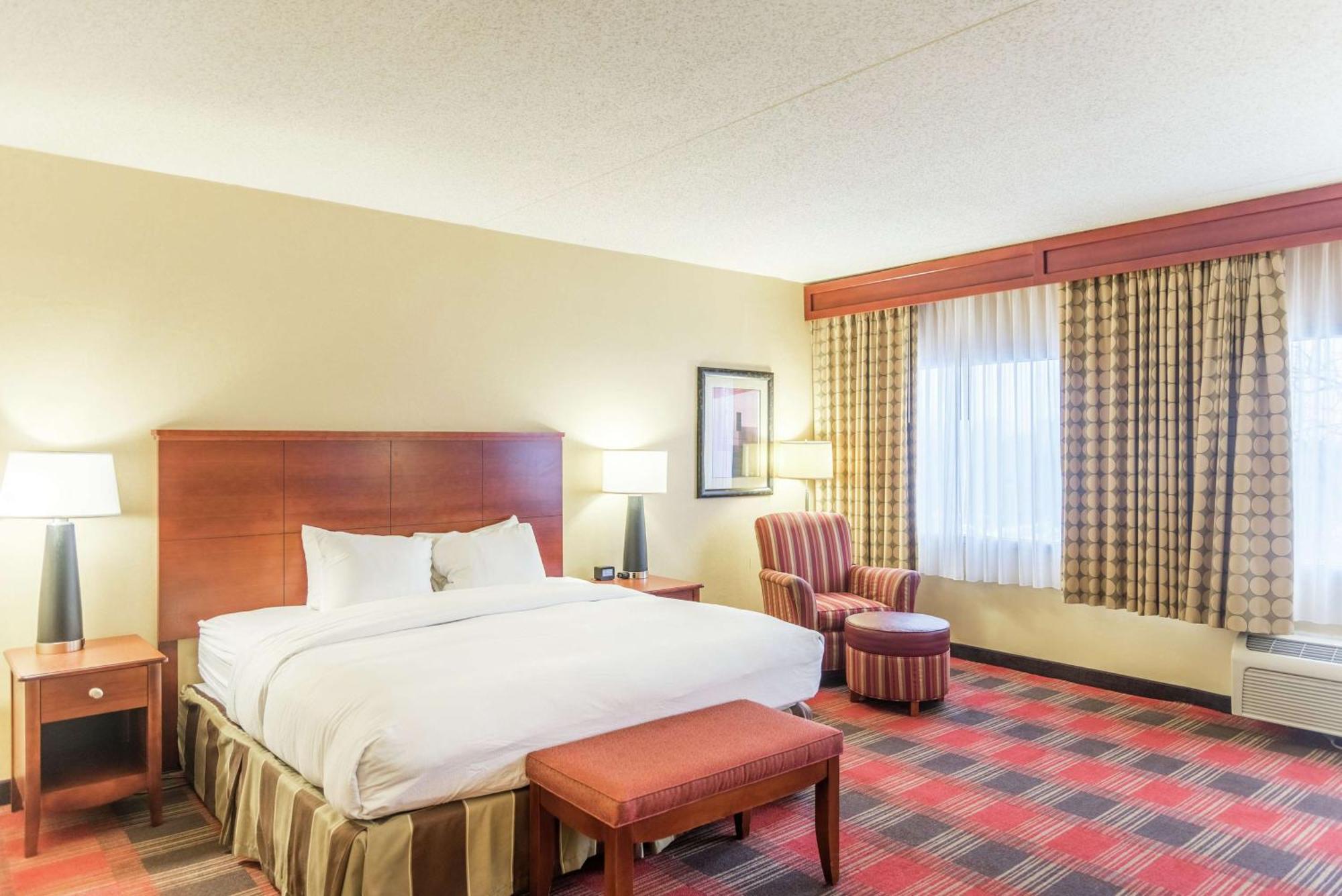 Doubletree By Hilton Holland Hotell Eksteriør bilde